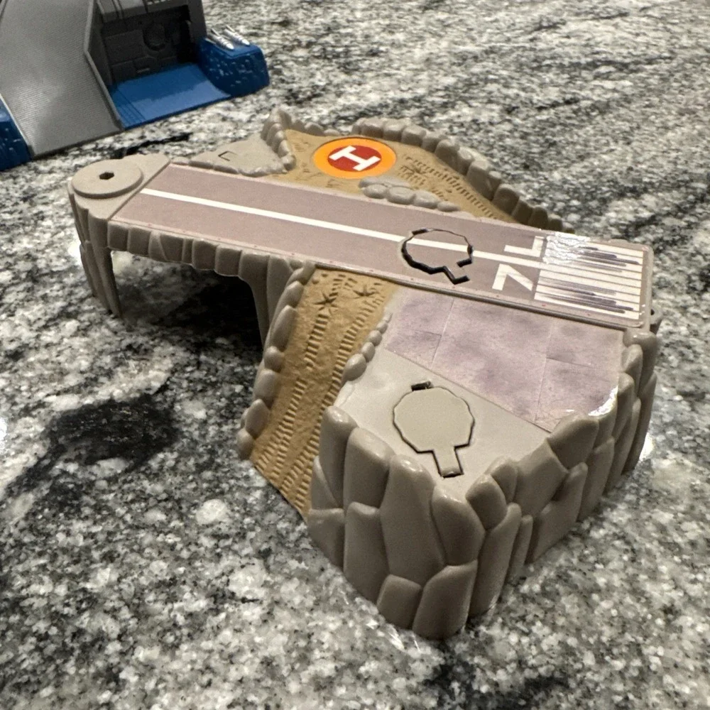 1994 Galoob Micro Machines‎ Military Battle Zones Skycat Airbase Galaxy Command